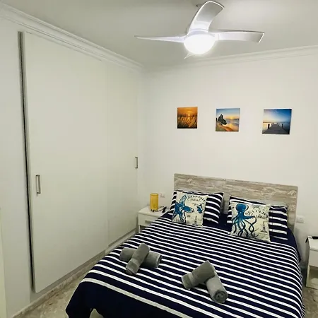 Playa & Centrico, Con Aire Acondicionado Y Wifi -solo Familias Y Parejas-