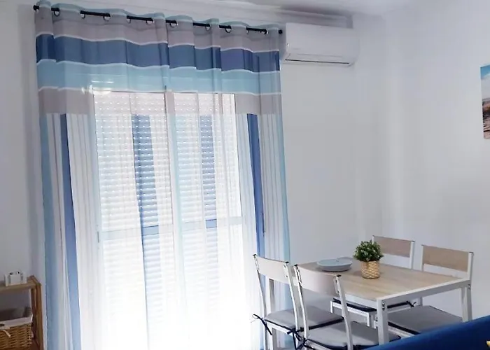 Apartamento Conil Playa&céntrico, Con Aire Acond Y Wifi -solo Familias Y Parejas-